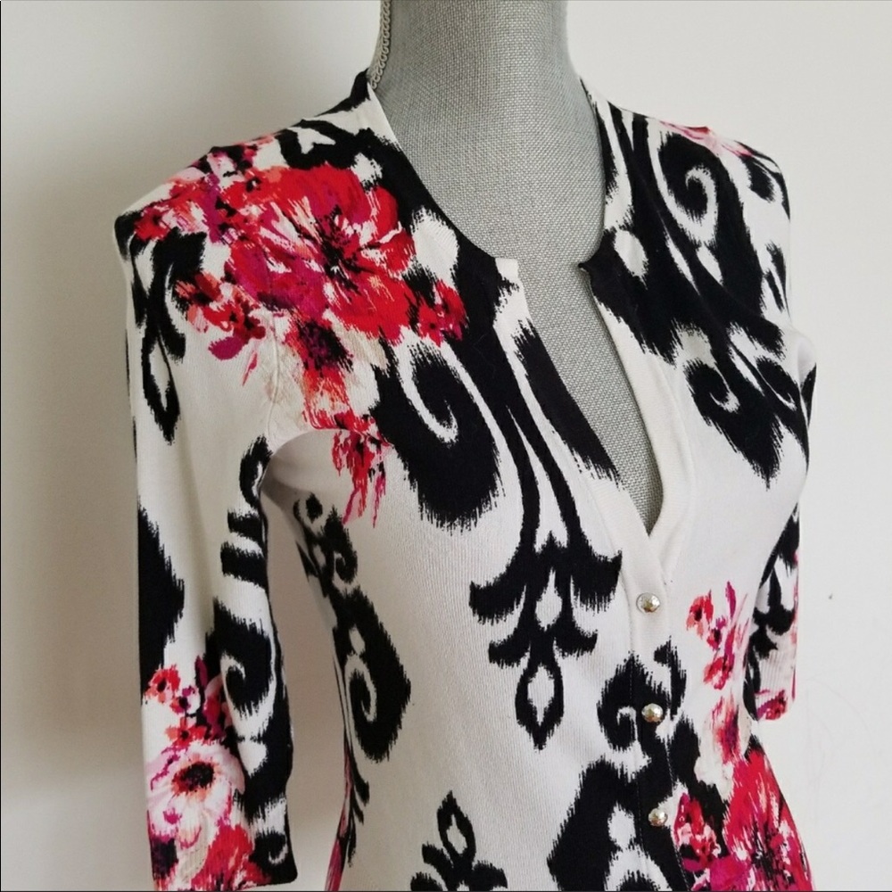 WHBM V-NECK CARDIGAN